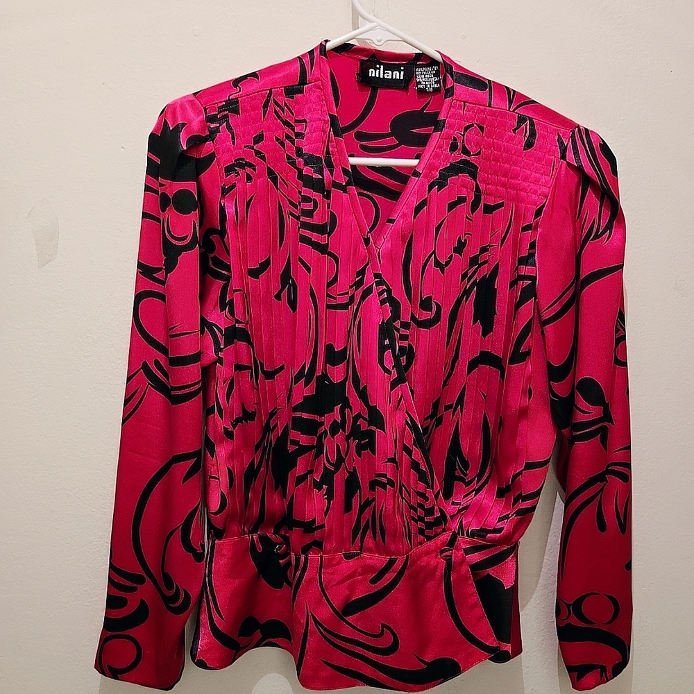 Women's Pink and Black Top